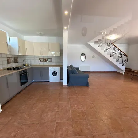 Ammos Mamaia 120 Metri De Plaja Navodari