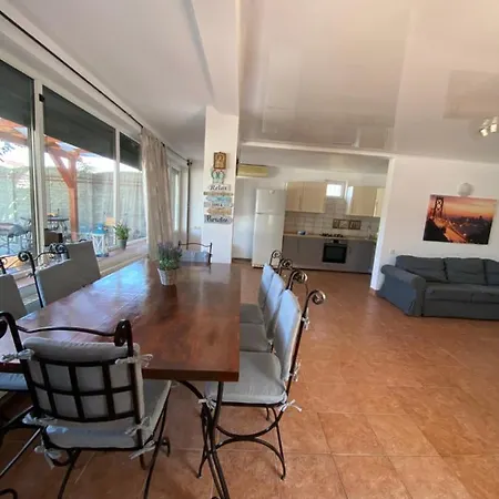 Villa Ammos Mamaia 120 Metri De Plaja *