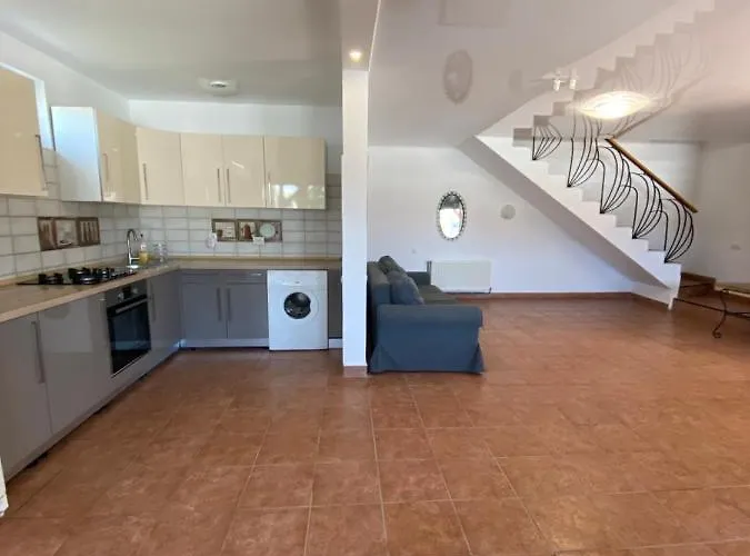 Ammos Mamaia 120 Metri De Plaja Navodari